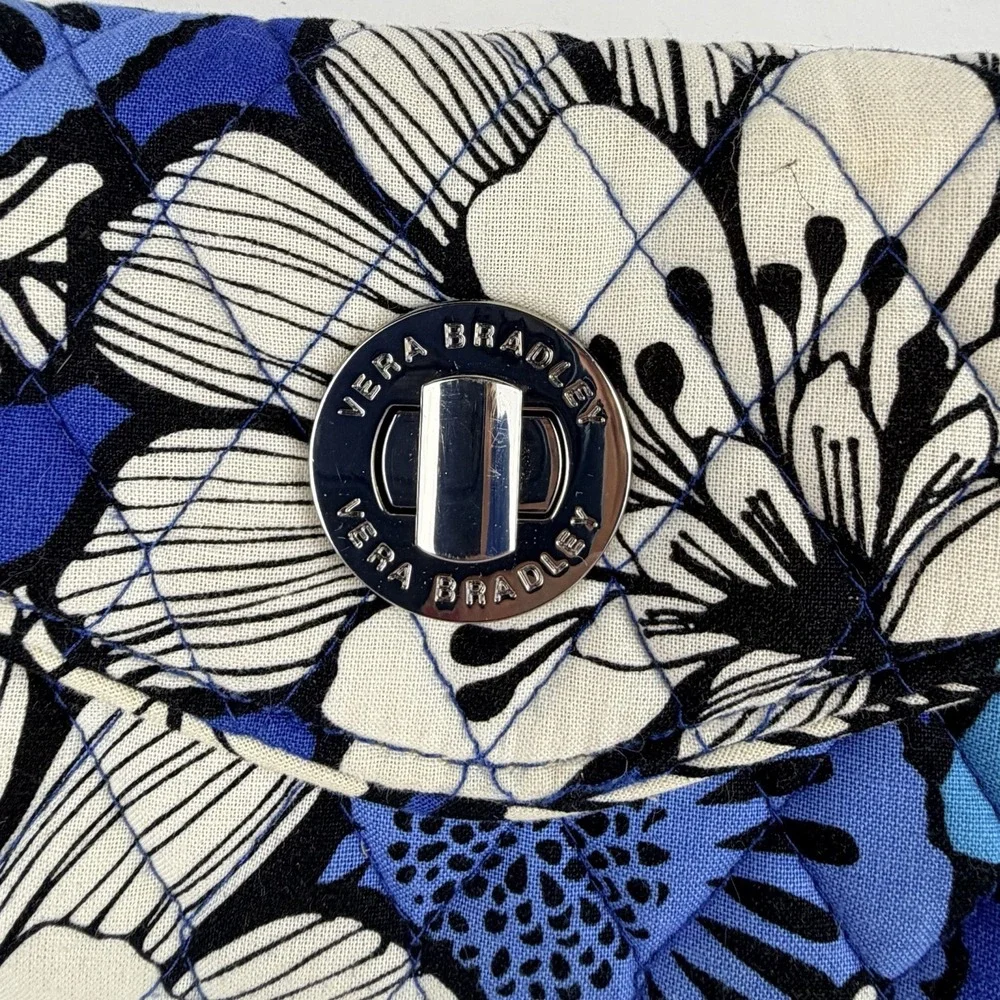 Vera Bradley Midnight Blue/Black/WHT Floral Turnlock Zip Clutch Wallet READ
